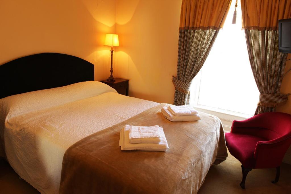 Crotty'S Pub & Accommodation Kilrush Phòng bức ảnh