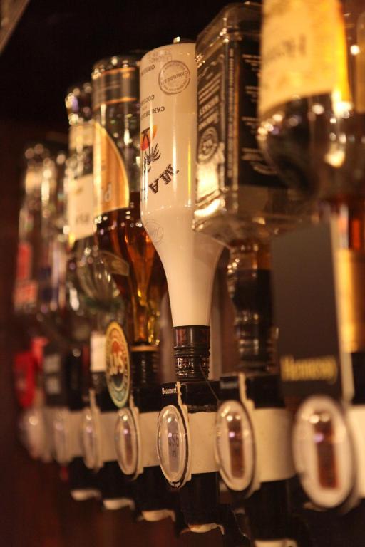 Crotty'S Pub & Accommodation Kilrush Ngoại thất bức ảnh