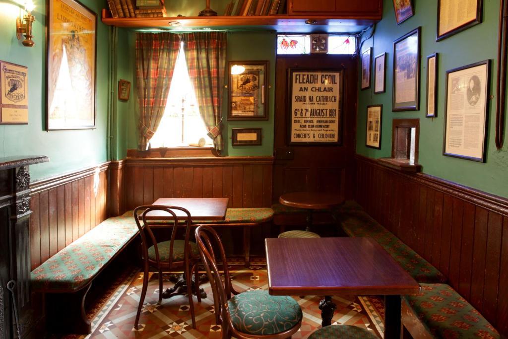 Crotty'S Pub & Accommodation Kilrush Ngoại thất bức ảnh